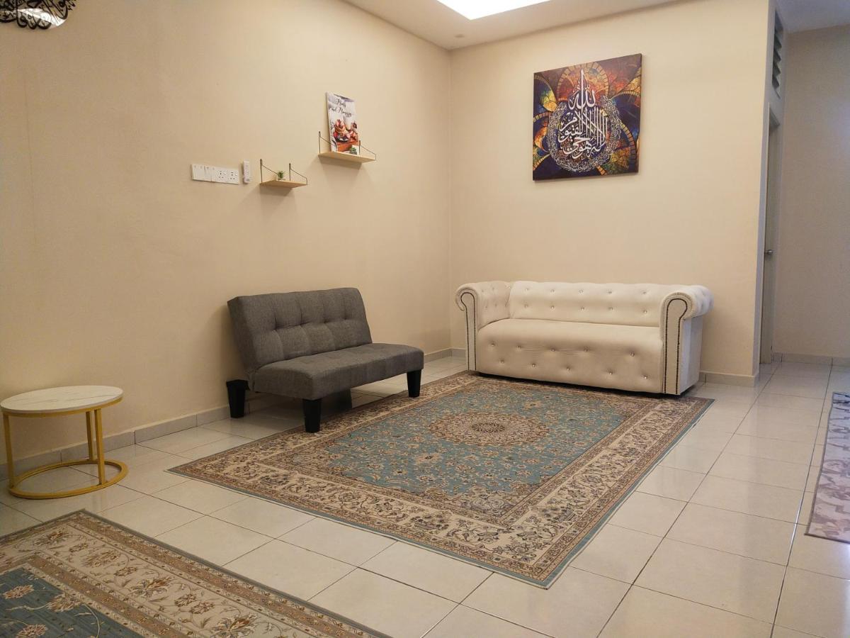 Axaida Homestay Parit Jawa Bakar Parit 外观 照片